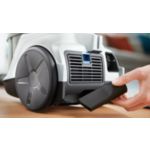 Velika moč sesanja z zmogljivim motorjem