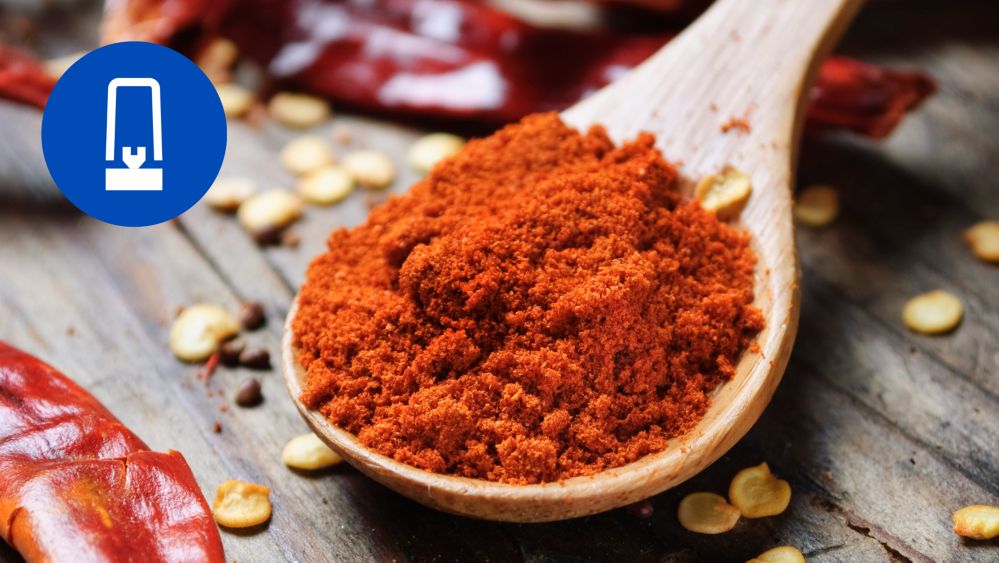 Grind coffee beans or spices in seconds