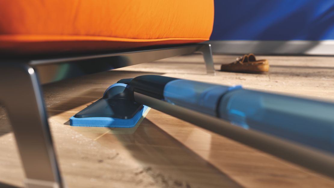 360° rotating hinge for maximum reach
