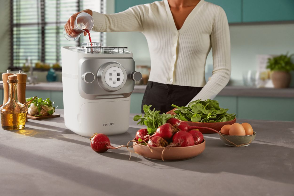7000 series Pasta Maker HR2660/00 | Philips