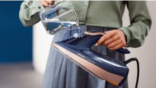 Engome mais de uma s&oacute; vez com o dep&oacute;sito de &aacute;gua de 350&nbsp;ml