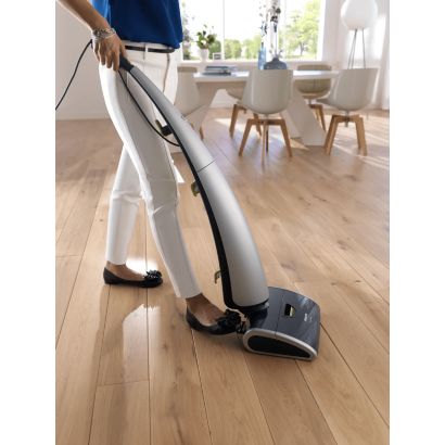 Istočasno sesa, briše in suši