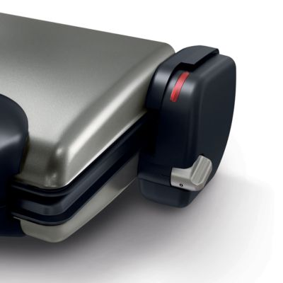 Verstellbarer Thermostat für die perfekte Zubereitung jeder Art von Grillgut