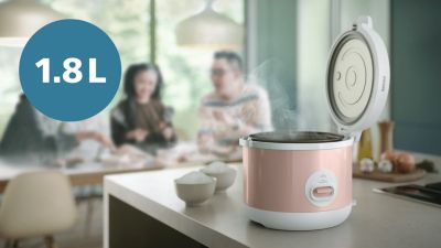 Large 1.8 L capacity makes up to 10 cups