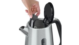 Spout filter for a cleaner cup and kettle