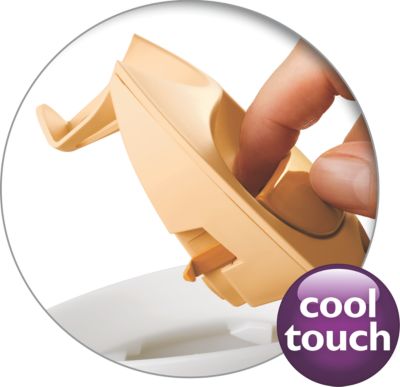 Tapa con bisagra y apertura amplia para llenar y limpiar fácilmente