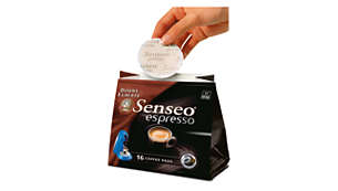 De SENSEO® Espresso-padhouder en de SENSEO® Espresso-koffiepads.