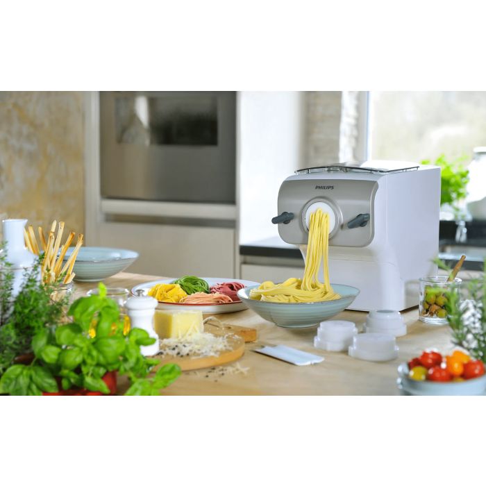 Premium collection Pasta and noodle maker HR2357/05 | Philips