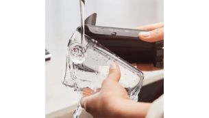 يتميّز LatteGo بسهولة تنظيف استثنائية؛ فهو خالٍ من الأنابيب ومؤلف من قطعتَين