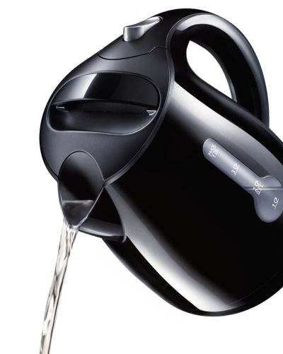 Atverams vāks ar lielu atvēruma leņķi atvieglo uzpildi un tīrīšanu