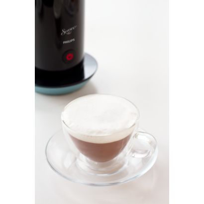 Kaffe af SENSEO®-kvalitet beriget med opskummet mælk