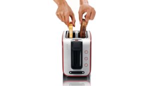Evenly toasts thick or thin slices