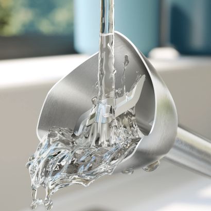 Nagy teljesítményű kézi mixer mindennapi levesekhez.