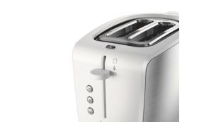 Специальный подъемник позволяет безопасно доставать небольшие ломтики хлеба