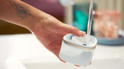 Reservatório de água destacável de 120 ml para fácil reabastecimento