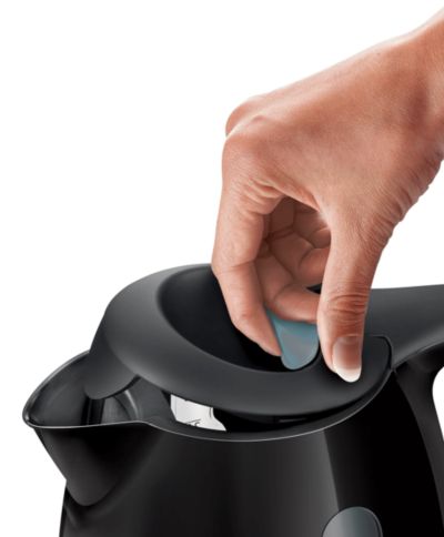 Hinged lid with large opening for easy filling and cleaning
