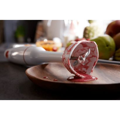 Main in-use photograph Philips Daily Collection Hand blender
