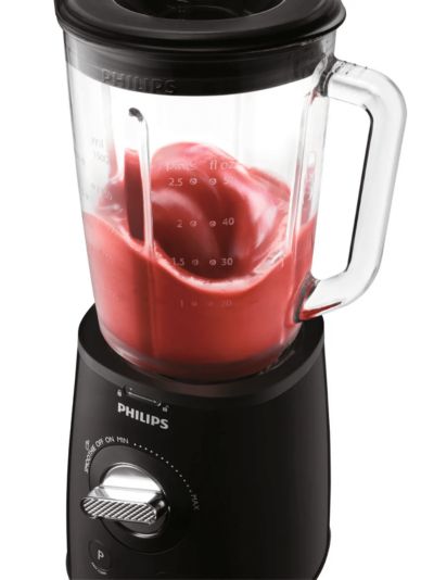 Unique off-center jar design to mix ingredients efficiently