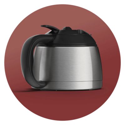 Caraffa termica in acciaio inox per una tazza bollente di caffè americano
