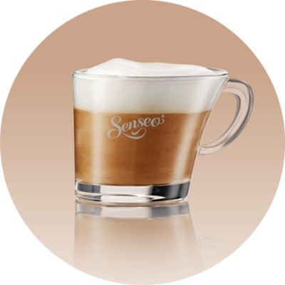 Saborosos cappuccinos com uma camada cremosa de leite vaporizado na hora