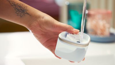 Reservatório de água destacável de 120 ml para fácil reabastecimento