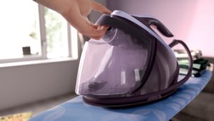 Kolay doldurma i&ccedil;in 1,8 l &ccedil;ıkarılabilir su haznesi