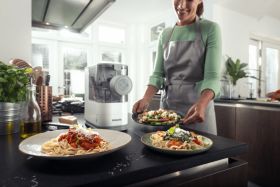 Avance Collection Pasta maker HR2375/06 | Philips