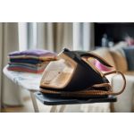 Intelligent auto steam for faster, easier ironing