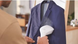 Wyprasuj parą wiszące lub leżące ubrania