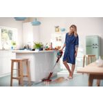 Main in-use photograph Philips SpeedPro Cordless Stick vacuum cleaner FC6724/81 的缩略图