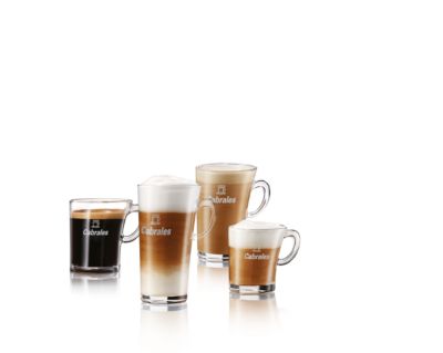 Especialidades de café elaboradas con leche espumada fresca