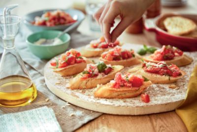 Atdaliet Airfryer gatavošanas virsmu ar ēdiena atdalītāju