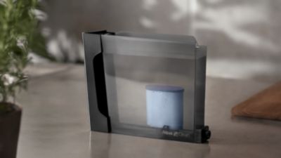 AquaClean: pidentää laitteen käyttöikää ja parantaa kahvin makua*