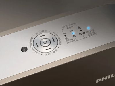 当需要更换过滤网时，滤网更换提醒指示灯会发出提示