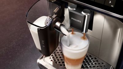 ระบบ LatteGo ความเร็วสูงช่วยทำฟองนมแสนเนียนนุ่ม