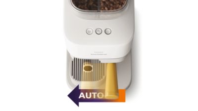 Just swipe the handle. Baristina automatically grinds, tamps and brews your coffee. You can enjoy your espresso or lungo.