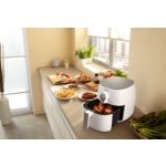 صورة مصغّرة لـ Main in-use photograph Philips Viva Collection Airfryer HD9623/84