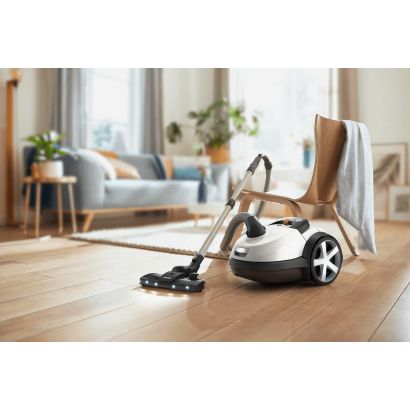 Jaudīgākais no Philips putekļsūcējiem ar maisu.