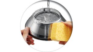 Easily swipe away the fibers from the smooth surfase sieve