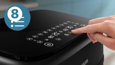 Zaslon na dotik z 8 prednastavitvami za enostavno pripravo jedi