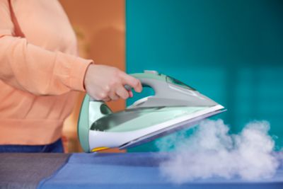 Papildu tvaiks līdz 220 g — ātri likvidē visnoturīgākos burzījumus