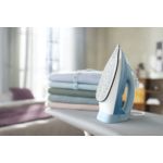 Main in-use photograph Philips 5000 Series Steam iron DST5021/20 küçük resmi