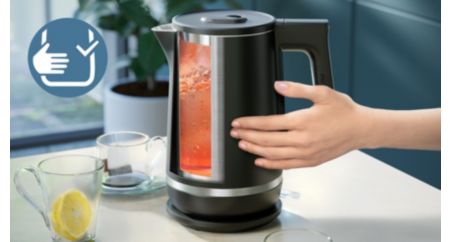 Double walled kettle with an insulating layer