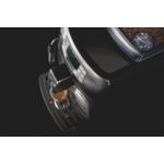 Espreso un krēmīgas piena putas ar vienu pogas pieskārienu