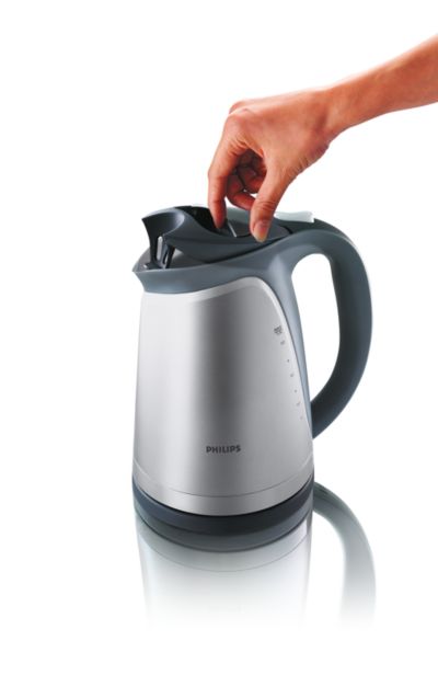 Suure täitmisavaga hingedega kaas lihtsustab kannu täitmist ja puhastamist