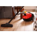 Zmogljiv na znotraj in kompakten na zunaj