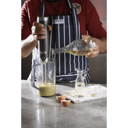 Product in Use Photo Philips Robust Collection Hand blender HR1379/00