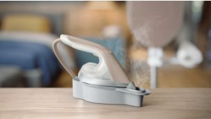 Intelligente Calc-Clean-Technologie macht das Entkalken deines B&uuml;geleisens zum Kinderspiel