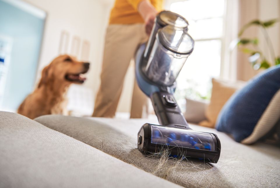 8000 Series Cordless Stick vacuum cleaner XC8043/61 | Philips