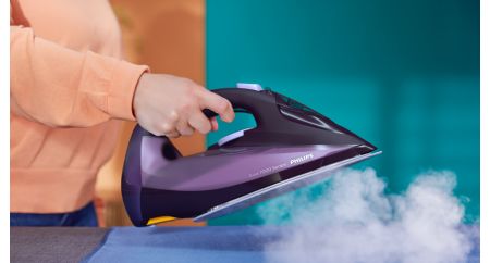 Up to 250 g steam boost blasts stubborn creases